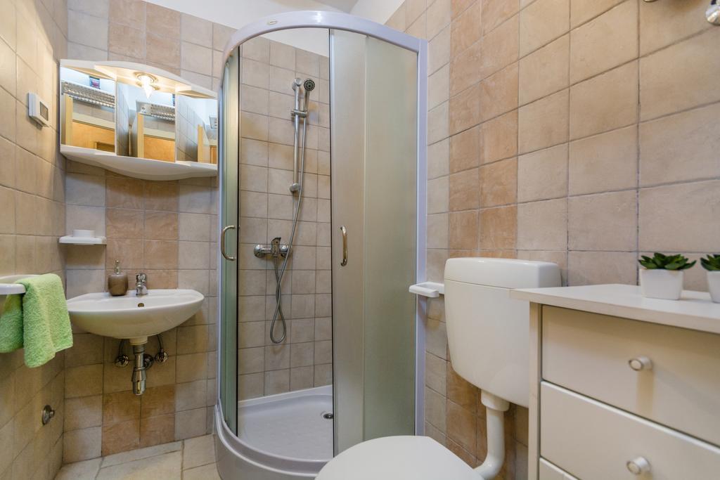 Apartment Velenik D&I 포레치 외부 사진