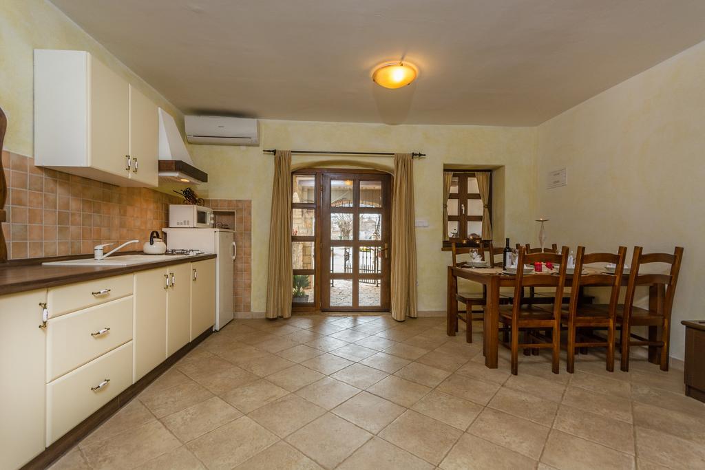 Apartment Velenik D&I 포레치 외부 사진